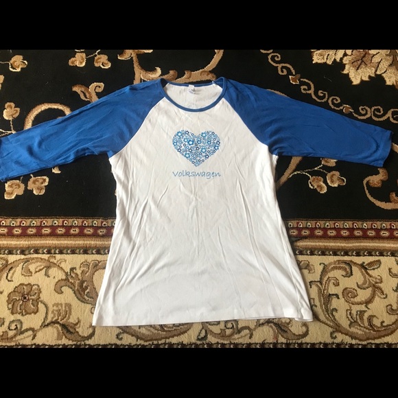 Genuine VW Tee/ 2x but really fits like a xl-large - Picture 2 of 3